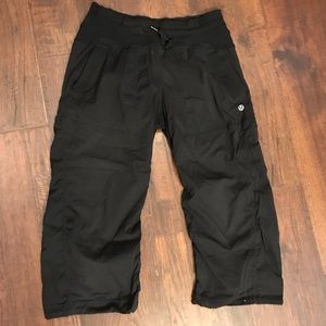 🖤Lululemon Studio Crop Pants Size 4 Black 🖤